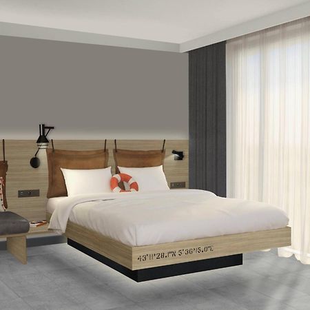 Moxy La Ciotat Hotell Eksteriør bilde