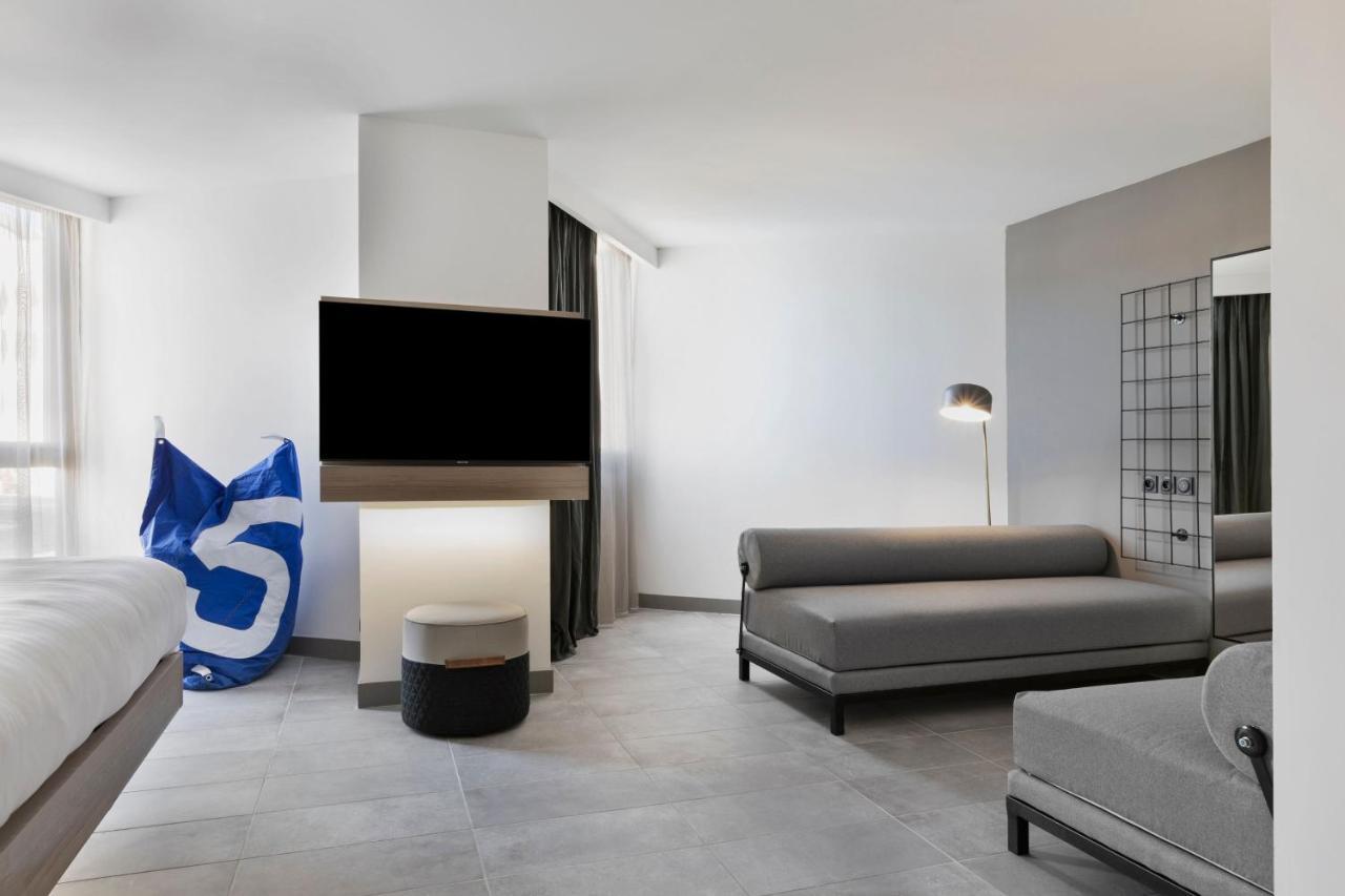 Moxy La Ciotat Hotell Eksteriør bilde
